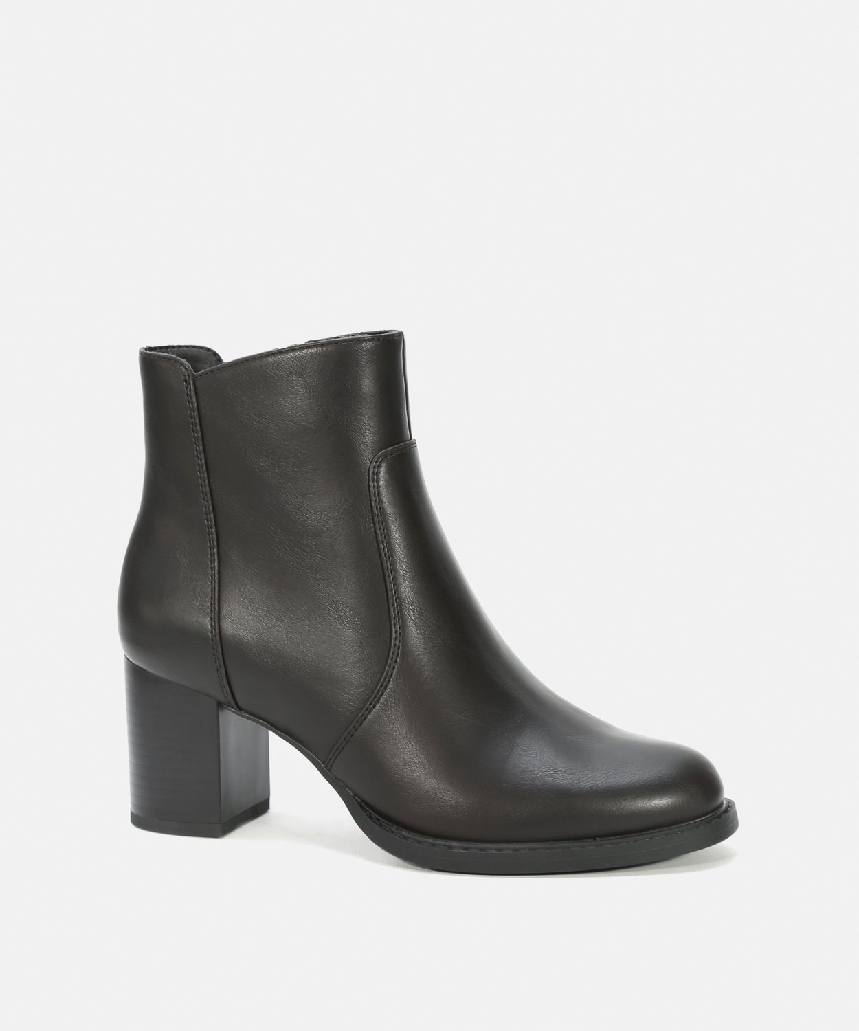 Botines b&aacute;sicos tac&oacute;n liso